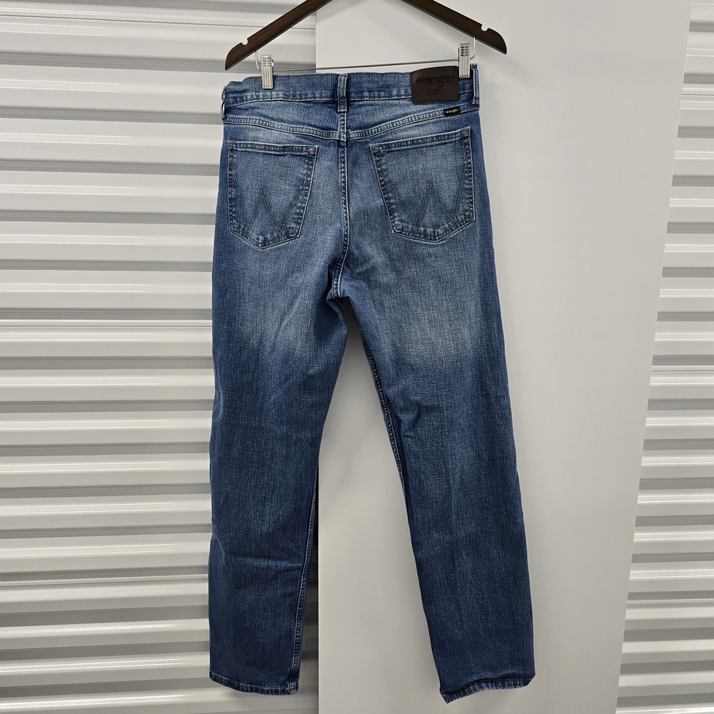 Wrangler Relaxed Fit Jeans Men 32x32 Blue Stretch Denim Straight Leg